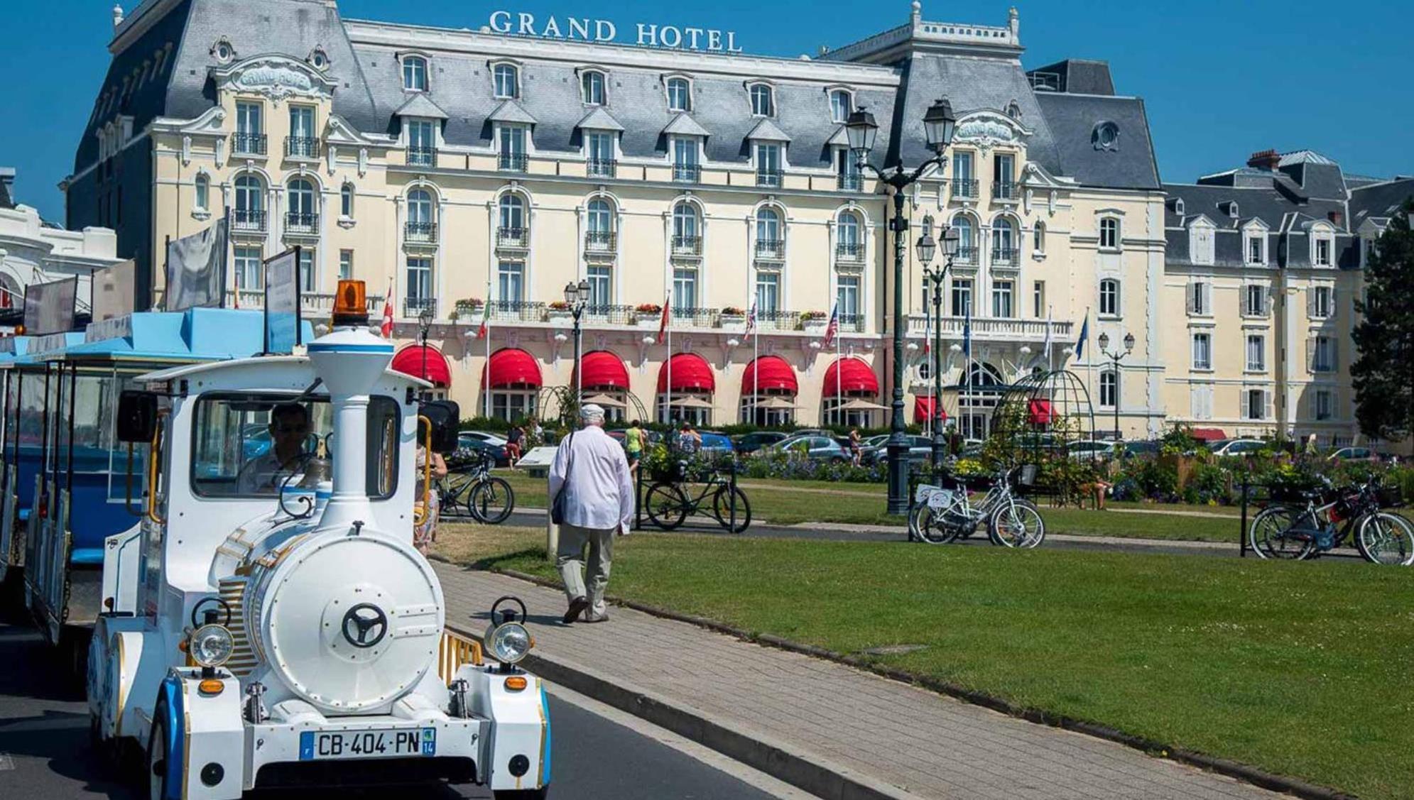 Cote Plage & Balcon Cabourg Eksteriør bilde